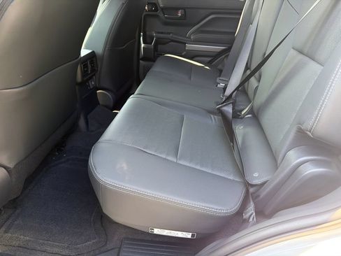 New 2026 Toyota 4Runner Limited AWD/4WD image 18
