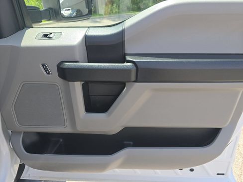 Used 2019 Ford F250 XL w/ STX Appearance Package AWD/4WD image 19