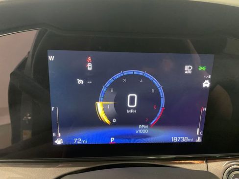 Used 2025 Chevrolet Trax ACTIV image 5