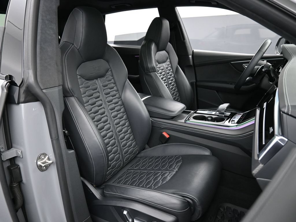 Used 2024 Audi RS Q8 AWD/4WD image 32