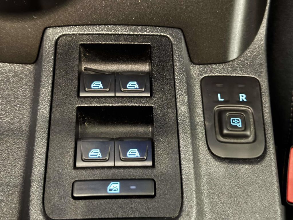 Used 2023 Ford Bronco Outer Banks AWD/4WD image 30