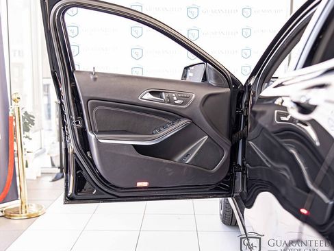 Used 2020 Mercedes-Benz GLA 250 w/ Convenience Package image 31