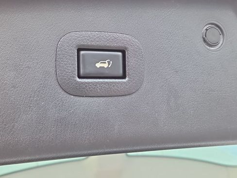 Used 2018 Nissan Armada Platinum w/ Captain Seat Package RWD image 32