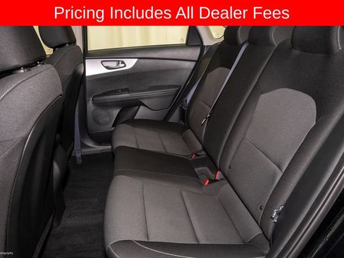 Certified 2023 Kia Forte LXS w/ LXS Technology Package FWD image 7