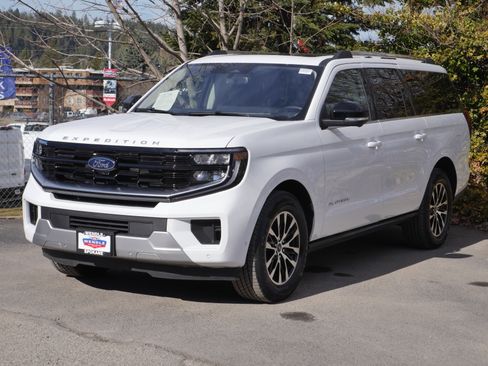 Certified 2025 Ford Expedition Max Platinum AWD/4WD image 2