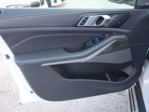 Used 2024 BMW X5 sDrive40i RWD image 16