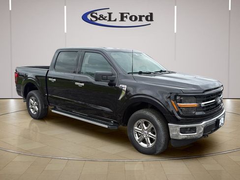 Certified 2025 Ford F150 XLT w/ Equipment Group 301A Standard AWD/4WD image 11