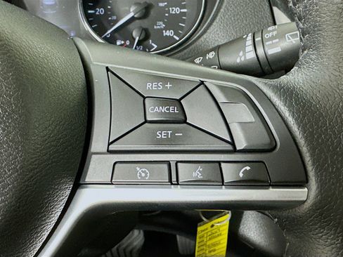 Used 2019 Nissan Rogue S w/ Special Edition Package AWD/4WD image 18