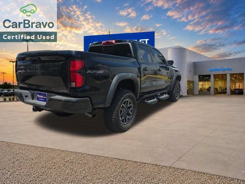 Used 2025 Chevrolet Colorado ZR2 w/ Technology Package AWD/4WD image 7