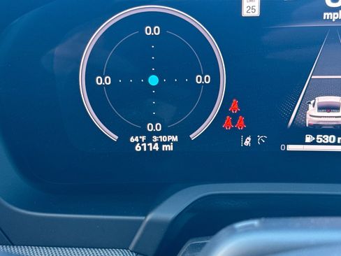 Used 2025 Porsche 911 Carrera image 25