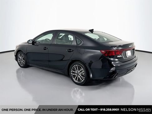 Used 2024 Kia Forte GT-Line w/ GT-Line Premium Package FWD image 7