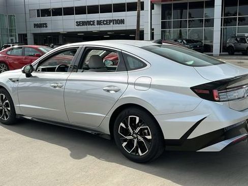 Used 2025 Hyundai Sonata SEL image 4