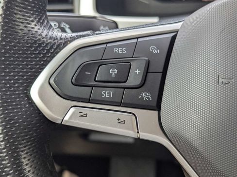 Used 2022 Volkswagen Atlas Cross Sport SEL Premium R-Line AWD/4WD image 26