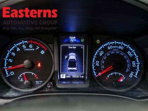 Used 2022 Toyota Tacoma SR image 18