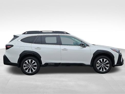 Certified 2025 Subaru Outback Limited image 9