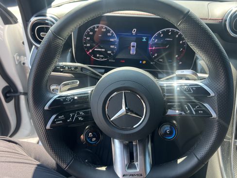 Certified 2025 Mercedes-Benz GLC 43 AMG 4MATIC image 18