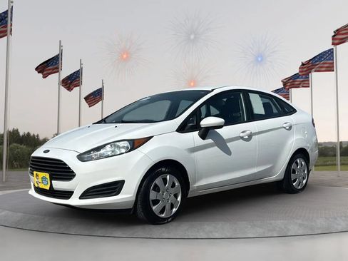 Used 2016 Ford Fiesta S FWD image 2