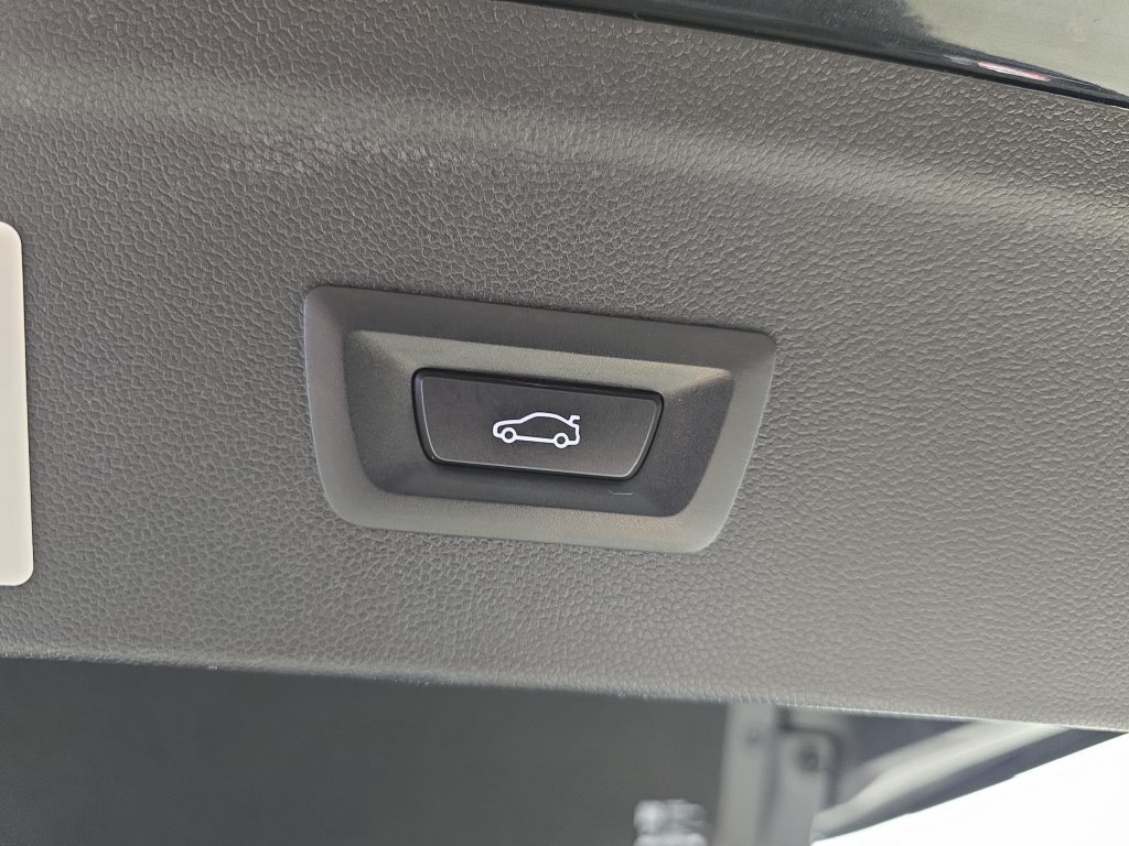 Certified 2024 BMW iX xDrive50 AWD/4WD image 13