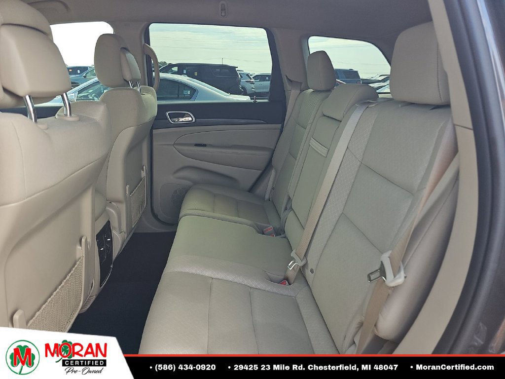 Used 2020 Jeep Grand Cherokee Laredo AWD/4WD image 8