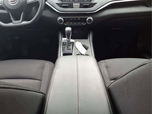 Used 2023 Nissan Altima 2.5 S FWD image 11