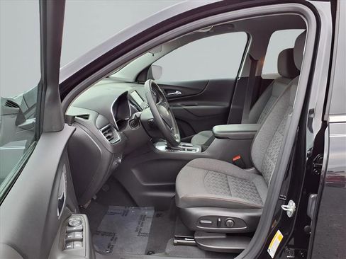 Used 2023 Chevrolet Equinox LT image 19