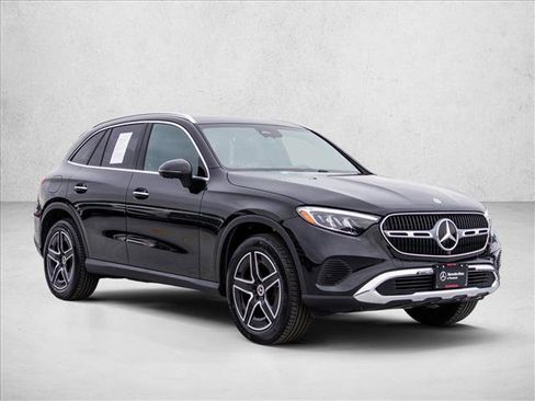 Certified 2026 Mercedes-Benz GLC 300 4MATIC image 3