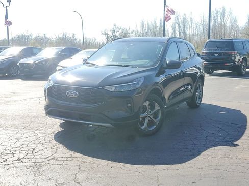 Used 2025 Ford Escape ST-Line Select image 1