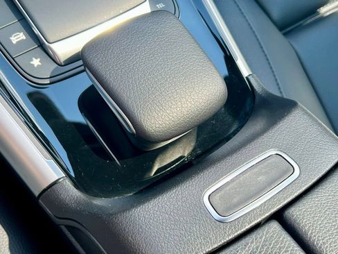 Certified 2023 Mercedes-Benz GLB 250 4MATIC image 27
