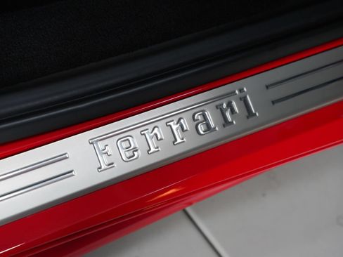 Used 2017 Ferrari 488 GTB RWD image 34