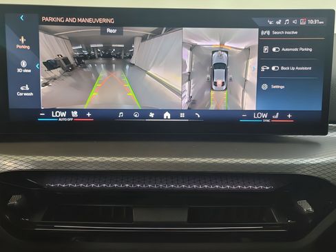 Used 2025 BMW 230i Coupe w/ M Sport Package image 15