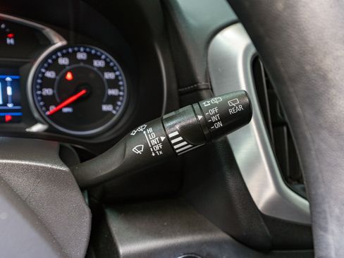 Used 2022 GMC Terrain SLE image 24