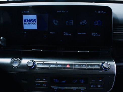 Used 2024 Hyundai Kona SEL image 18