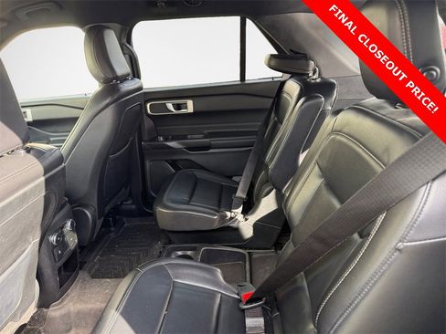 Used 2020 Ford Explorer XLT w/ Equipment Group 202A image 24