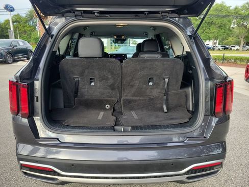 Used 2022 Kia Sorento S FWD image 9