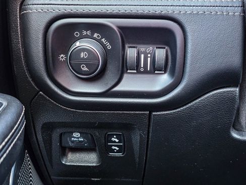 Used 2020 RAM 1500 Limited image 33