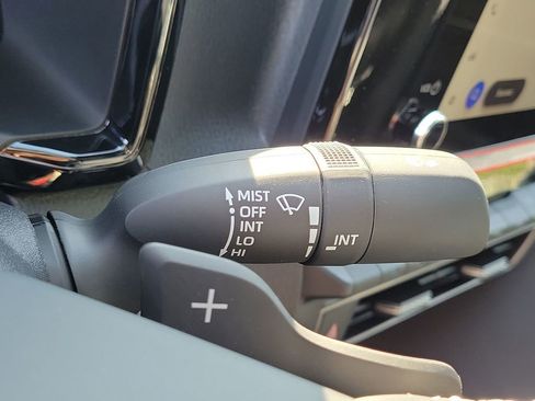 New 2026 Toyota Camry SE w/ Convenience Package image 12