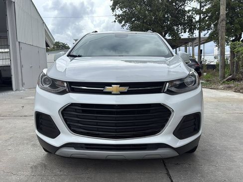 Used 2019 Chevrolet Trax LT w/ LT Convenience Package AWD/4WD image 10