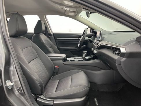 Used 2023 Nissan Altima 2.5 SV FWD image 27