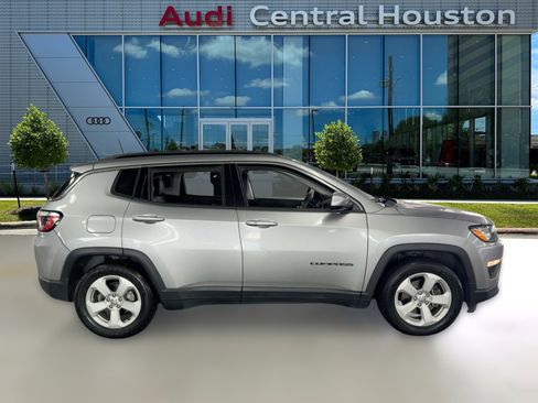 Used 2020 Jeep Compass Latitude image 7