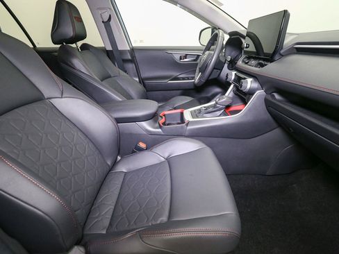 Used 2023 Toyota RAV4 TRD Off-Road AWD/4WD image 17