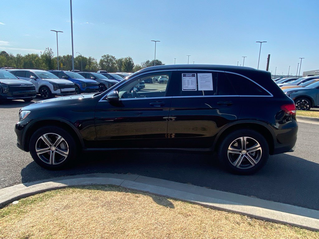 Used 2016 Mercedes-Benz GLC 300 4MATIC image 4