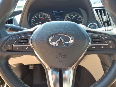 Used 2023 INFINITI Q50 Sensory AWD/4WD image 14