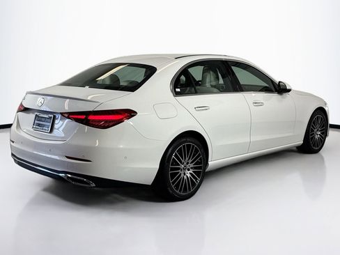 Used 2023 Mercedes-Benz C 300 Sedan image 5