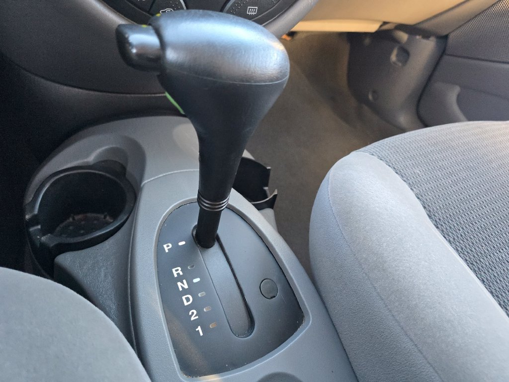 Used 2003 Ford Focus LX FWD image 24