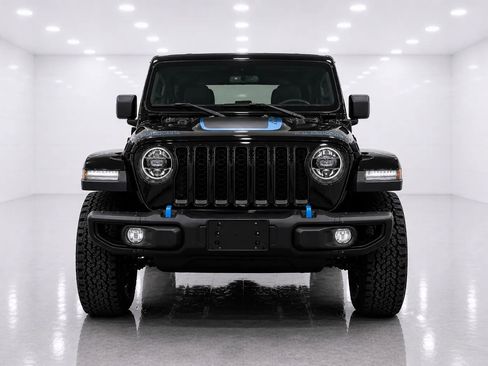 Used 2023 Jeep Wrangler Unlimited Rubicon 4xe w/ Steel Bumper Group AWD/4WD image 8