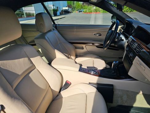 Used 2011 BMW 328i Convertible RWD image 11