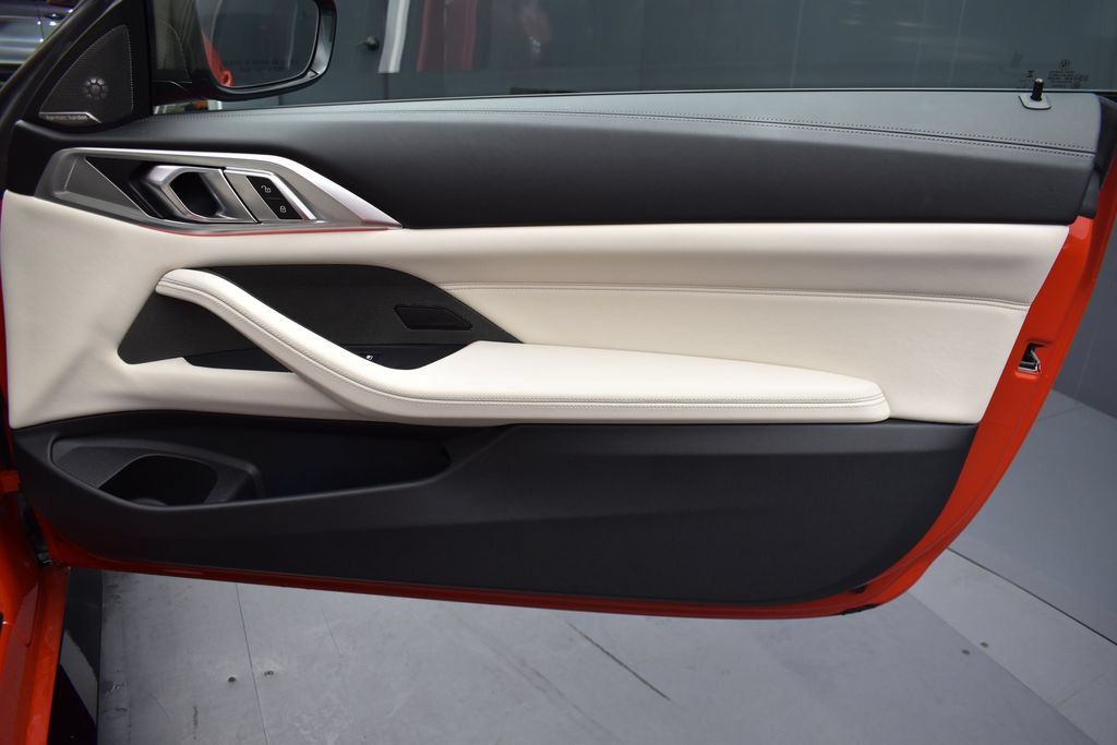 Used 2021 BMW M4 Competition w/ M Carbon Exterior Package RWD image 6
