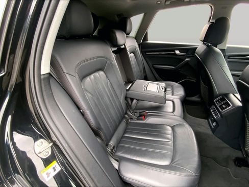 Used 2019 Audi Q5 2.0T Premium Plus w/ Premium Plus Package AWD/4WD image 20