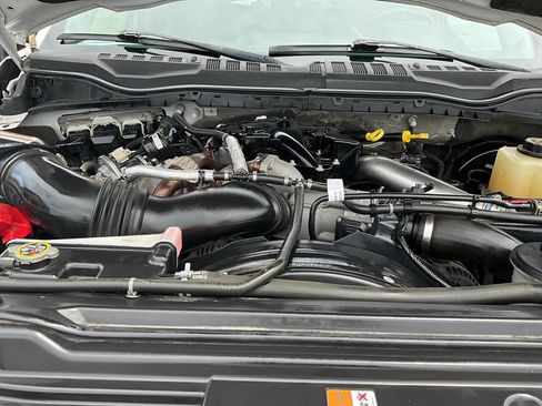 Used 2017 Ford F250 Lariat w/ Lariat Ultimate Package image 29