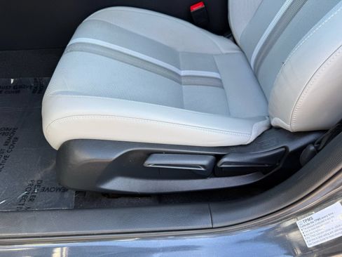 Used 2025 Honda Civic Sport image 14